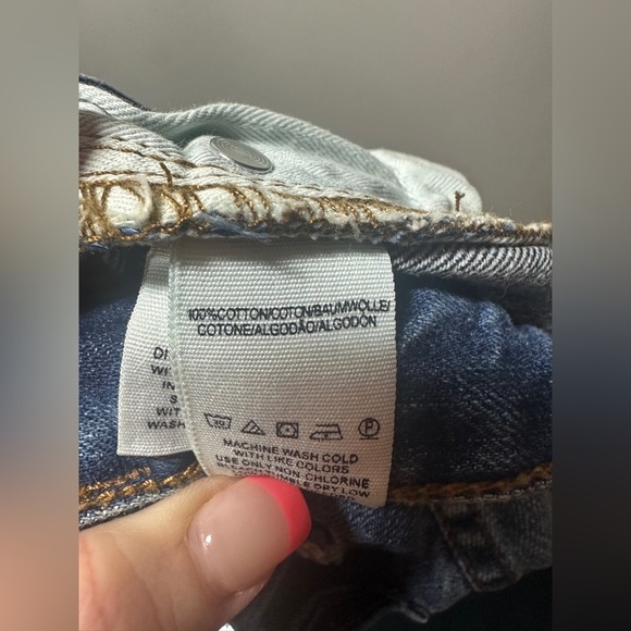 Free People High-Rise Button Fly Cute-off Jean Shorts Raw Hem Size 29 - Picture 6 of 6